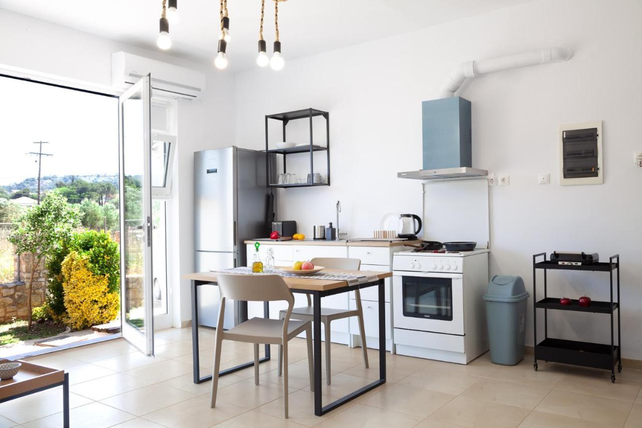 Livingfy Apt With Mountain View & Garden Vamos Exterior photo